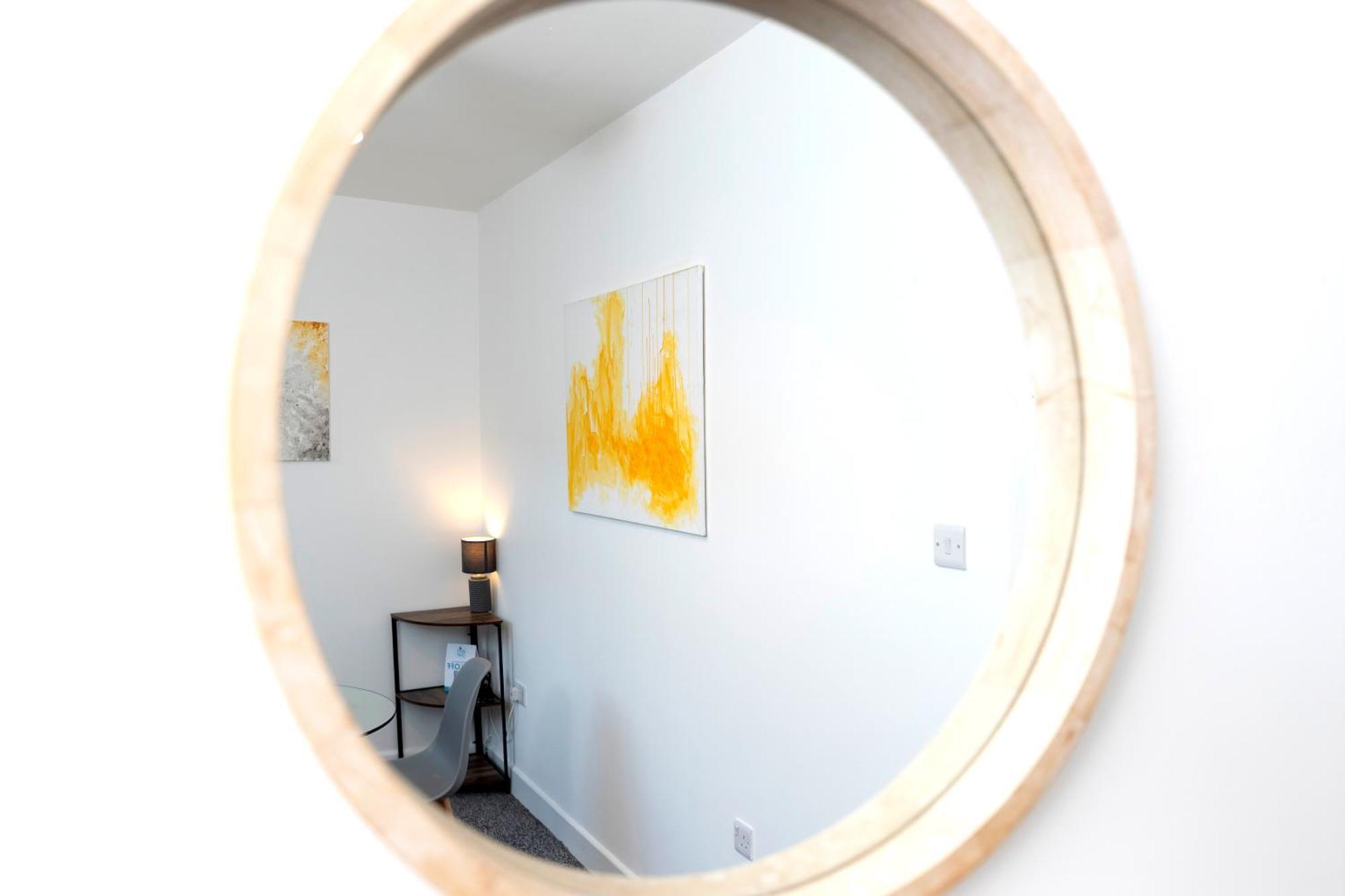 Quiet And Comfy House With 2 Bedrooms And 2 Bathrooms Super Fast Wifi And Crisp Hotel Standard White Linen Hosted By Our Home Short Stays Darlington  Luaran gambar